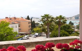 Beach Apartment Butterfly With Sea View